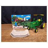 1/16 John Deere 4010 1993 NFTS NIB Ertl