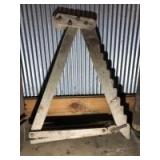 Wooden wagon jack