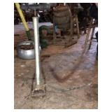Hand tire pump