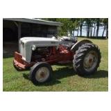 Ford 800 Series Tractor