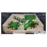 Fred Ertl, Jr. Personal Collection 1/16th Ertl John Deere BUBBLE BOX 3020 S-Hitch Farm Set