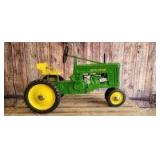 Eska John Deere Small 60-Seat Forward Type 1 pedal tractor