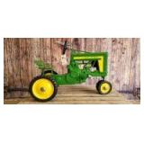 Eska John Deere 620 pedal tractor