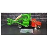 1/16 Scale Custom John Deere portable corn sheller