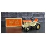 1/16 Scale Ertl John Deere Patio Series 140