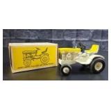 1/16 Scale Ertl John Deere Patio Series 140