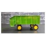1/16 Scale Ertl John Deere Model 112
