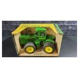 1/16 Scale Ertl John Deere 8640