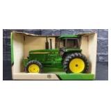 1/16 Scale Ertl John Deere 4955