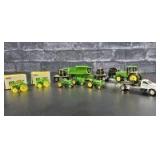 Various Scale Ertl/Custom John Deere (7)-1/64th items