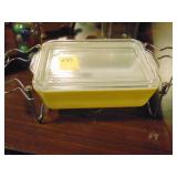 Pyrex Refrigerator Dish w. Retro Style Carrier