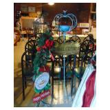 Garden & Holiday Outdoor Decor