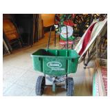 Scotts SpeedyGreen 2000 Lawn Seeder