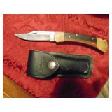 Buck knife w. leather sheaf