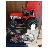 Case International Magnum 7250 Toy Tractor