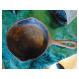 Small Wagner Cast Iron Skillet Marked #0