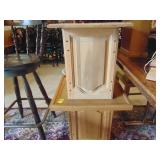 2 wooden plant stands