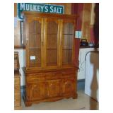 Quality Broyhill2 pc. lighted china cabinet