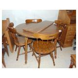 everyday kitchen table/chairs