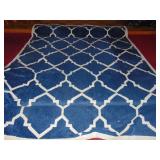 Lg. contemporary area rug, approx 8x 10
