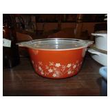 Vintage Pyrex dish with lid