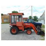 Kubota B21 Tractor W/Scoop