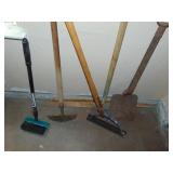 Lot of Long handle tools