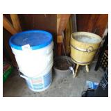 stack 5 gallon buckets, planters +