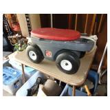 Step Yard Yard and Garden Cart