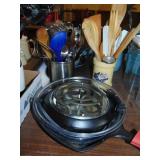 :large lot of kitchen items