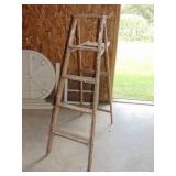 4 ft step ladder
