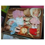Flat full of Vintage/Retro Dolls