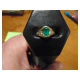 14 kt. Gold Earth Emerald Ring