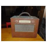 Vintage/Retro Silvertone Radio