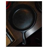 Griswold 10.5 in Cast Iron Skillet