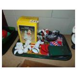 Flat of Christmas Decor, Plus