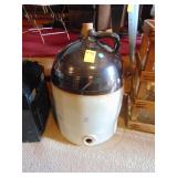 8-gal brown/tan crock jug (AS IS)