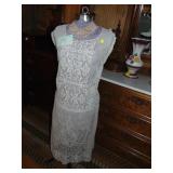 Laced Flapper dress w. heavily beaded neck accent