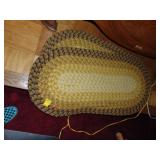 Braided floor rug