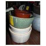 Lot of small crockery