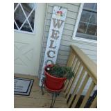 Welcome Sign & Barn Door flag Decor