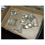 Flat full of Danbury Mint Glass Animals, plus