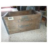 Canada Dry Beverage Crate