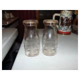 (2) Heischmidt 1/2 Pint Dairy Bottles Paris IL.