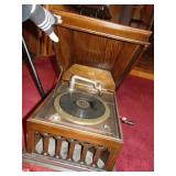 Antique Pathe Victrola/Phonograph