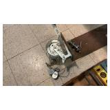 Hand Crank Winch, 2 inch ballhitch