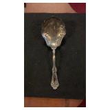 (1) Extra Nice Rogers Silver Plate Serving Spoon