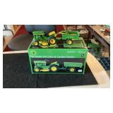 John Deere 110 L&G Tractor W/Wagon & Ertl Tag