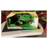 Ertl Die Cast 9600 Combine W/Attachments