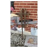 Primitive Blacksmith Post Vise